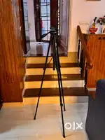Velbon tripod