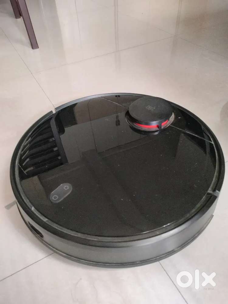 MI robot (floor cleaner)