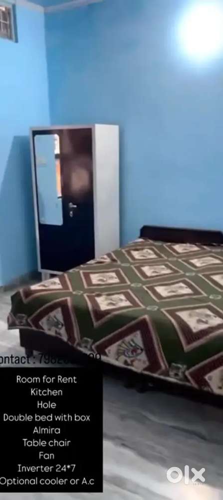 Looking for roommate