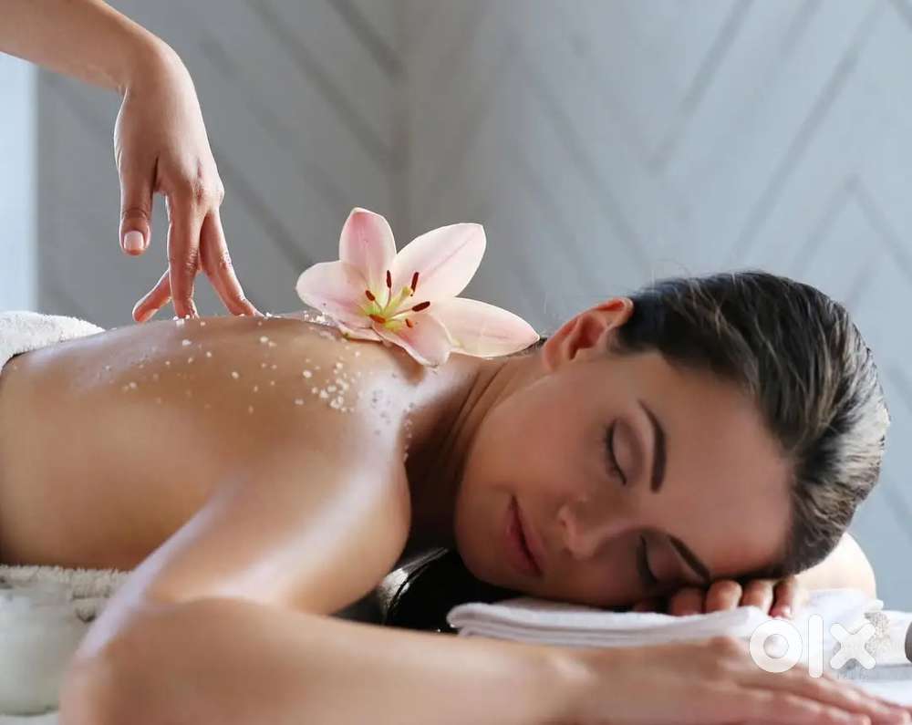 FEMALE STAFF NEEDED FOR FIVE STAR RESORT