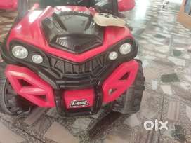 New look toy car with battery and remot control. Short time use the.