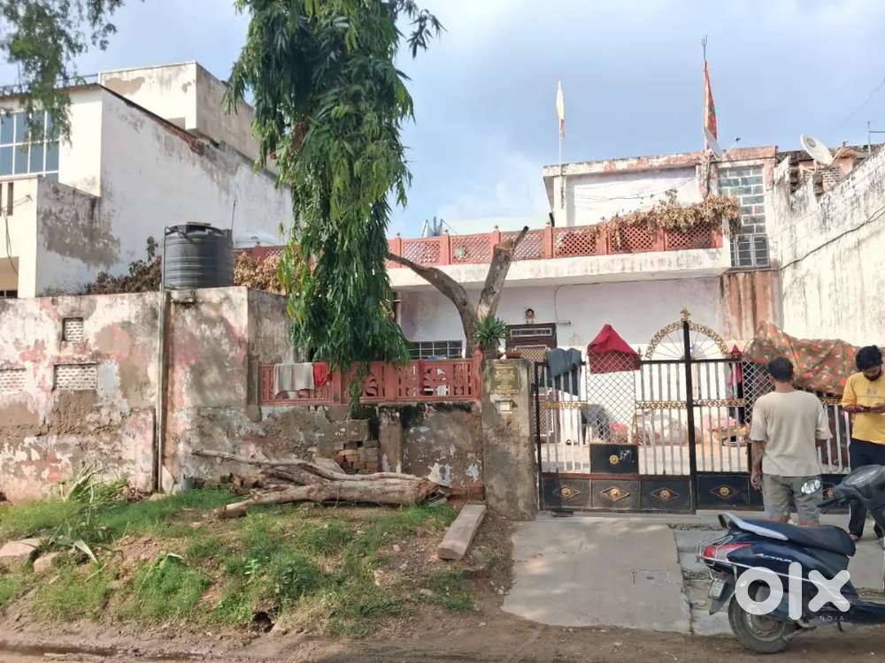 Argent for sale prime location near 100mtrs from bajri  mandi puliya