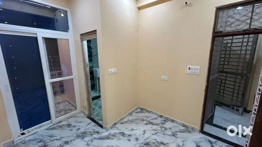 Indipendent Floor 3 BHK