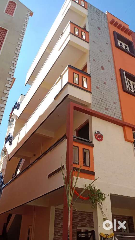 Good and safety, specious 1BHK  house for lease at 6,00.000 rs, 3 year