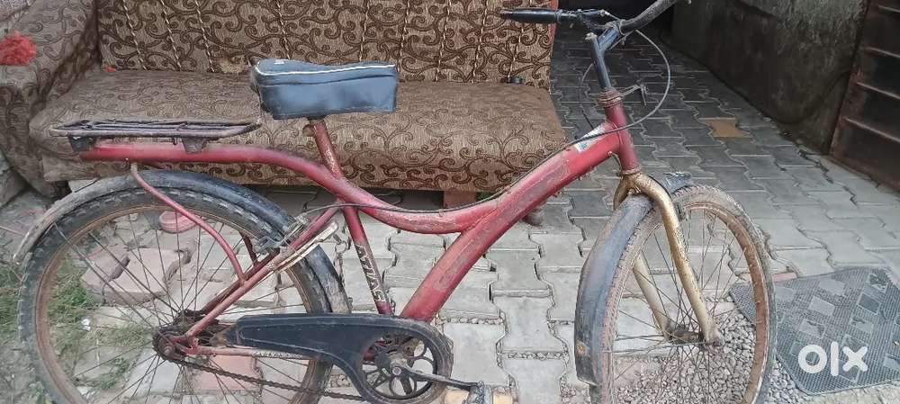 Atlas 24 cycle - running, new tube, tyres, Rear puncture.