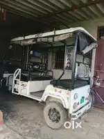 E rikshaw driver ki jarurat h sampark kre