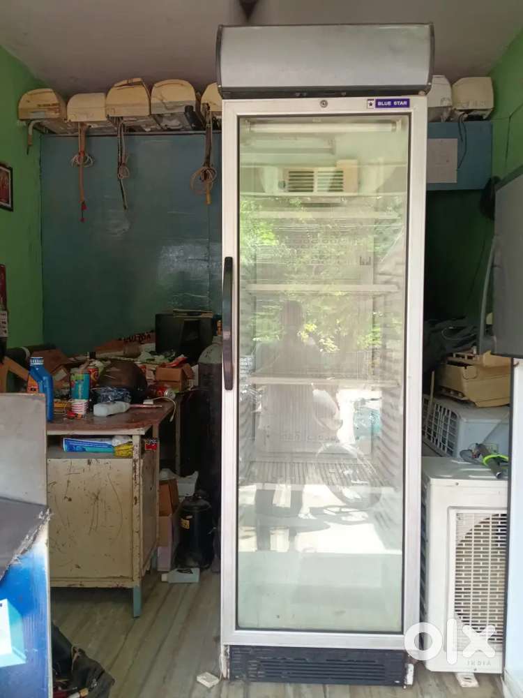 Blue star Visicooler 376 litters working good condition