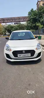 Maruti Suzuki Swift LXI Option, 2019, Petrol