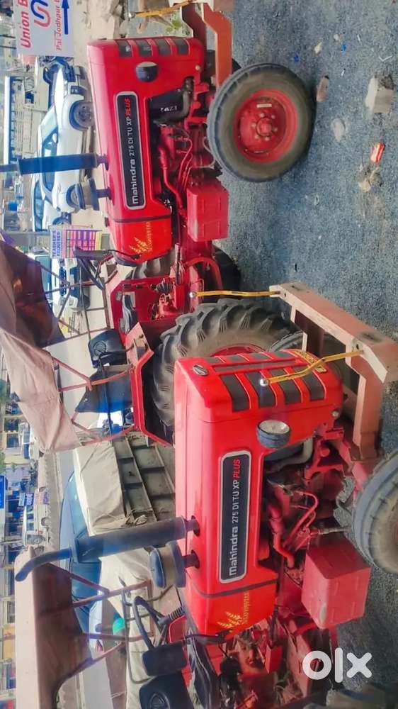 2 tractor mahindra 275 DI XP