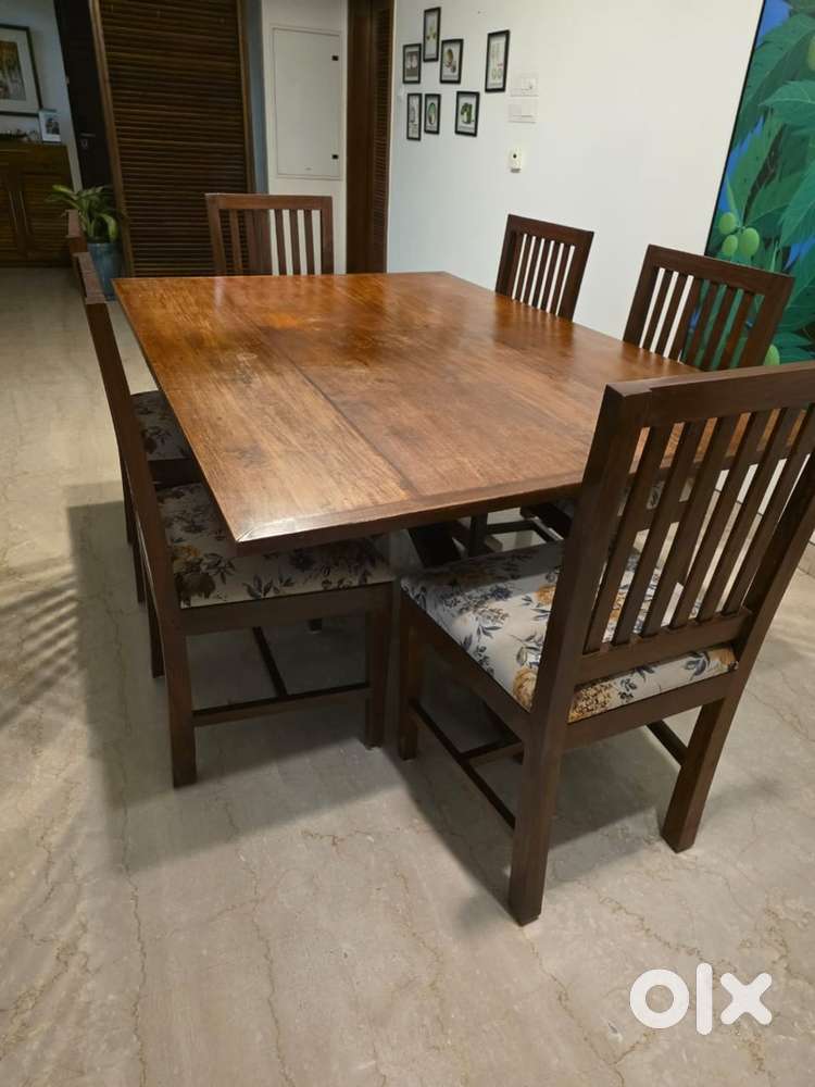 6 seater teakwood dining table