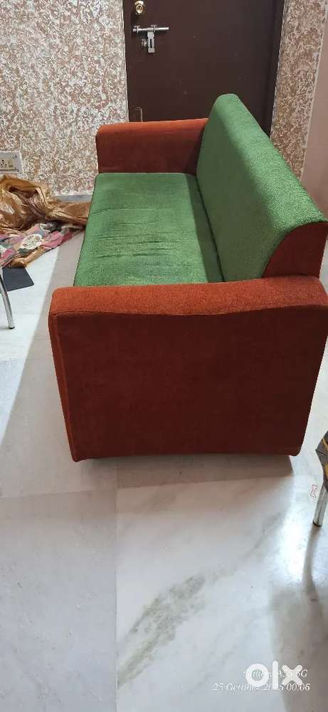 3 seater sofa new condition