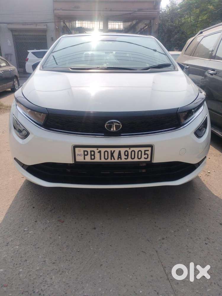 Tata Altroz XZ Plus (S), 2025, Petrol