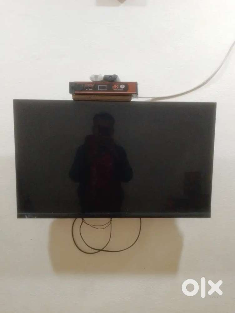 crown ki led tv bechan hai good condition me hai koi dikkat nahi hai