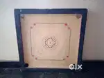 Carrom board