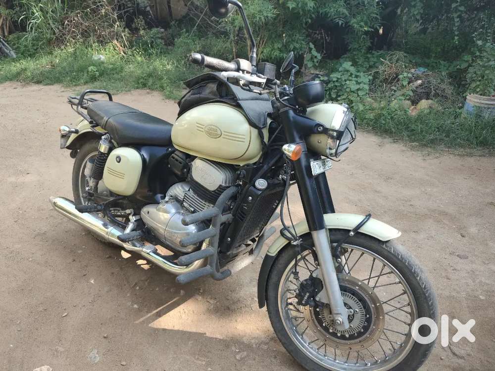 Jawa 42, single owner, smoothly driven, new battery, back new tyre