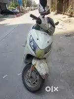 I want to sell urgent my activa 125 2015 model all paper clear