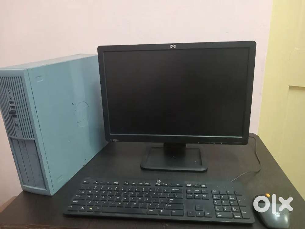HP COMPUTER. FULLSET 19INCH MOTHER,  SSD 256GB , 4GB RAM