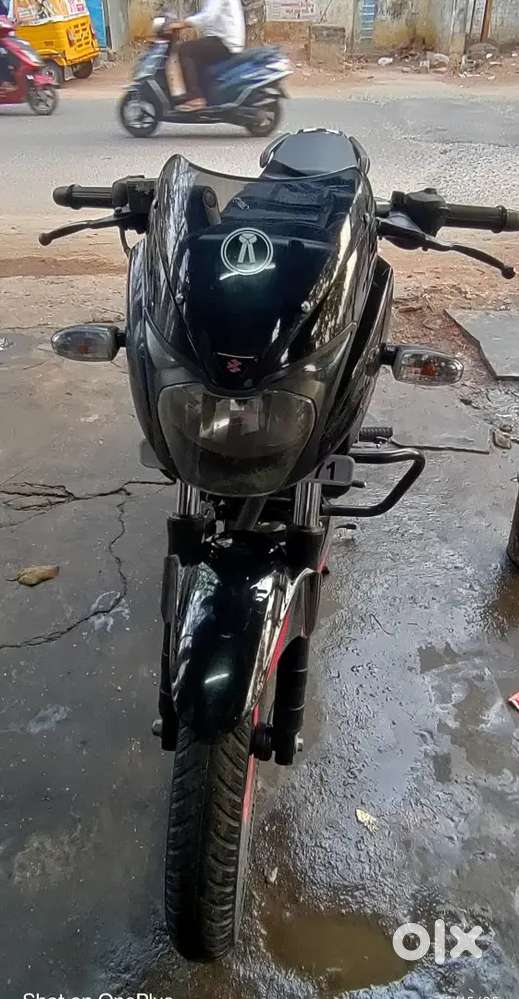 Bajaj Pulser 150 twin disc