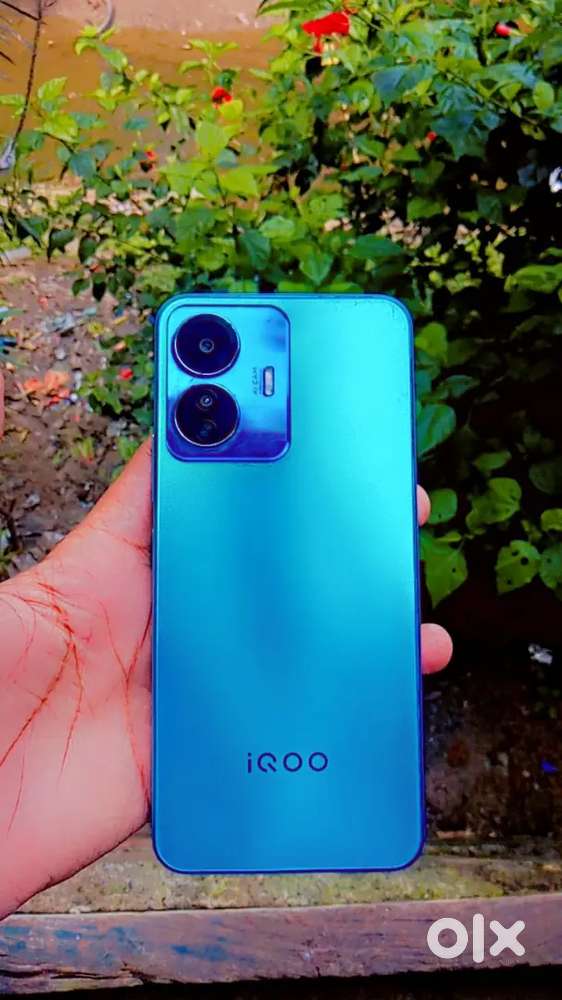 Gaming IQOO Z6 lite 5g 6/128 superb condition