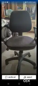 Revolving chair