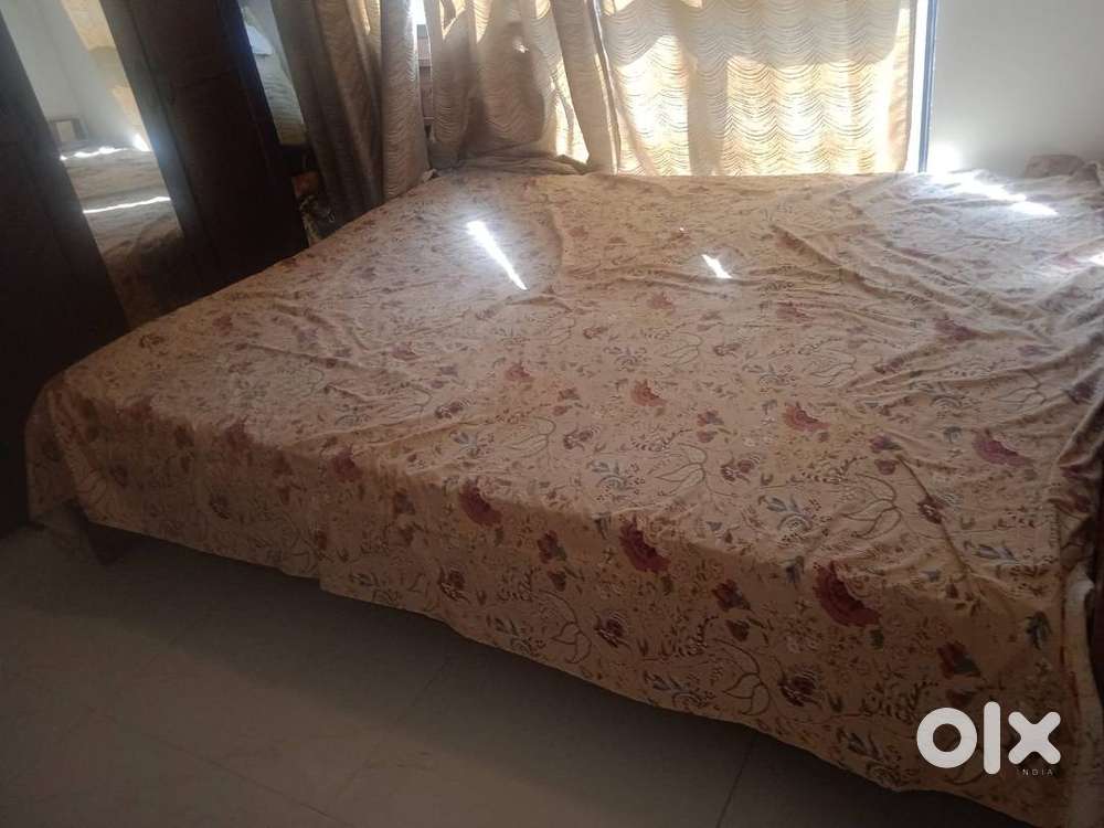 IKEA Bed with Mattress (5Feet X 7 Feet), 4 removable drawers