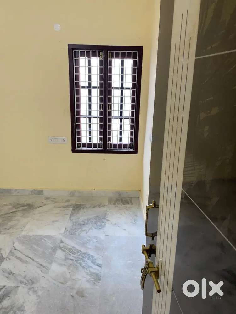 2BHK TOLET AT 2ND FLOOR