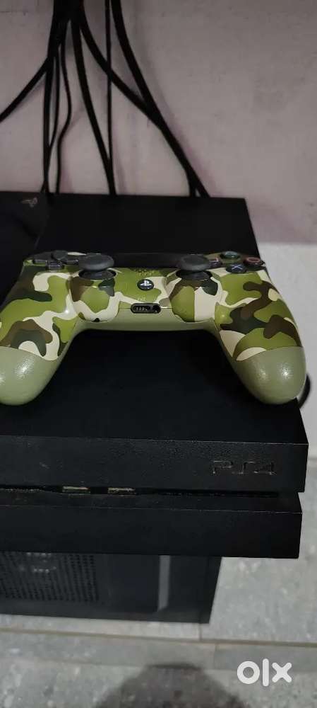 Sony PlayStation 4 jet Balck