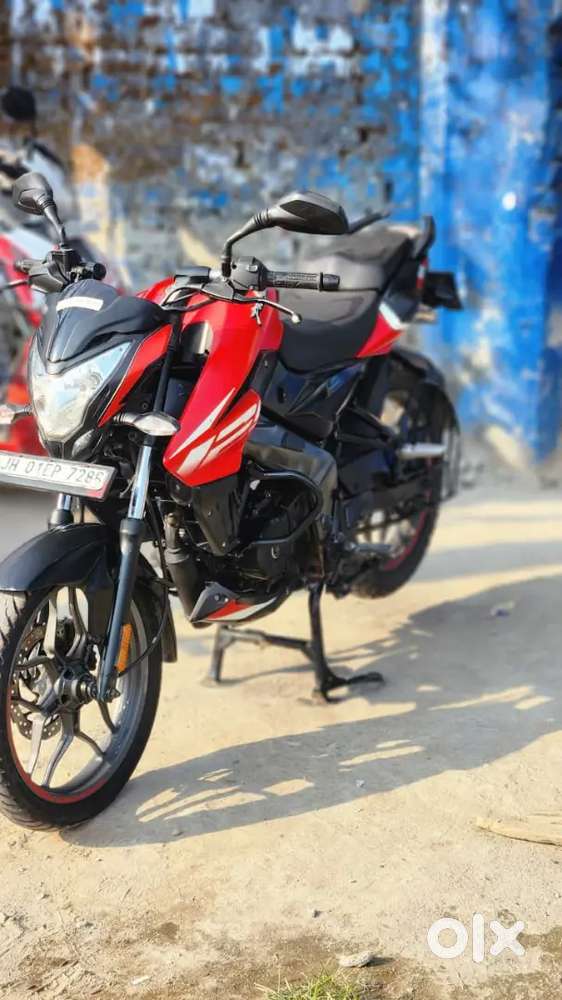 Bajaj Pulsar NS 125 well maintained used sports bike