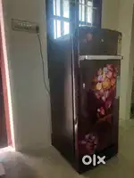 SAMSUNG FRIDGE