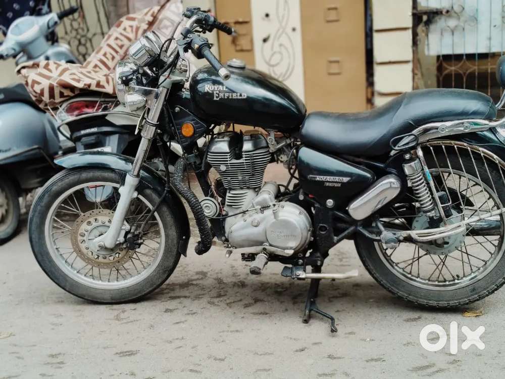 Royal Enfield Thunderbird bird