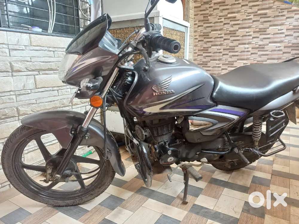 Shine gadi Puri ok kilyar hai model 2017 arjant bechna hai