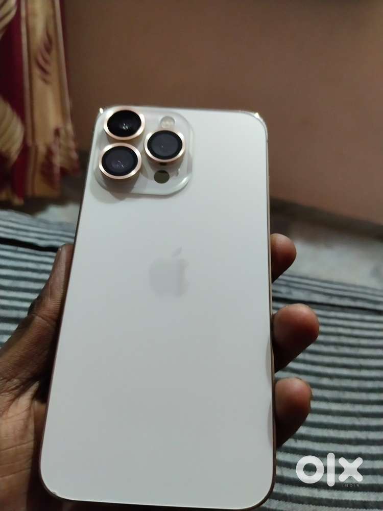 iPhone 13 pro 128gb gold 100 battery health