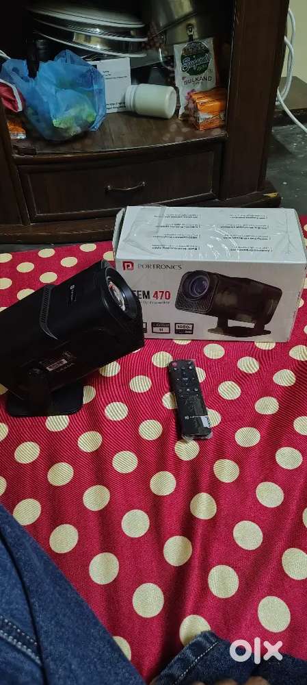 Portronics beem 470 projecter only 2 months old
