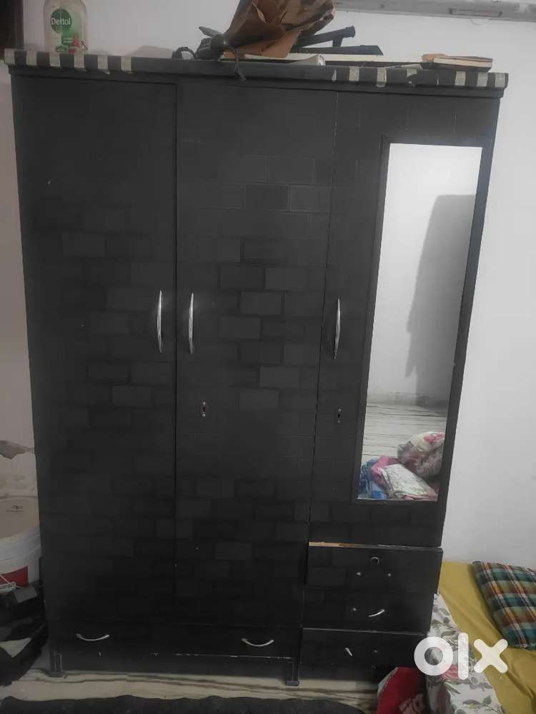 Wood Almera with Dressing