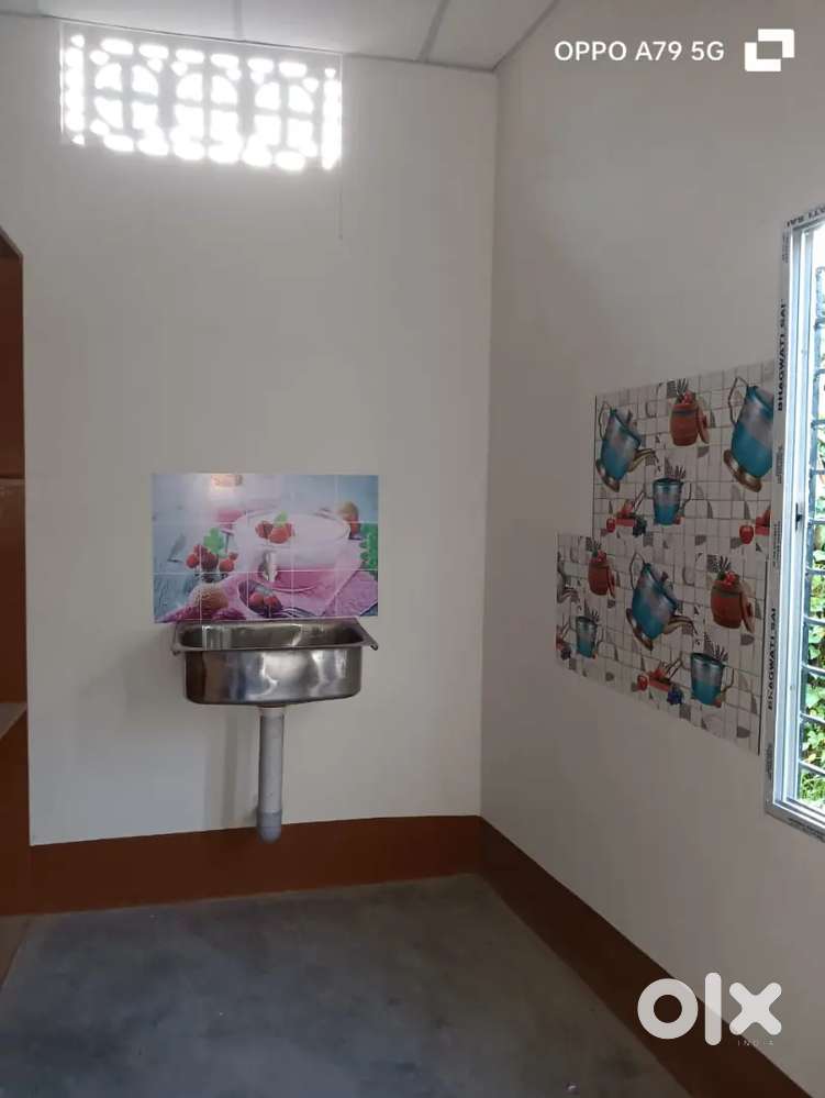 Semi PG for girls, small family, students