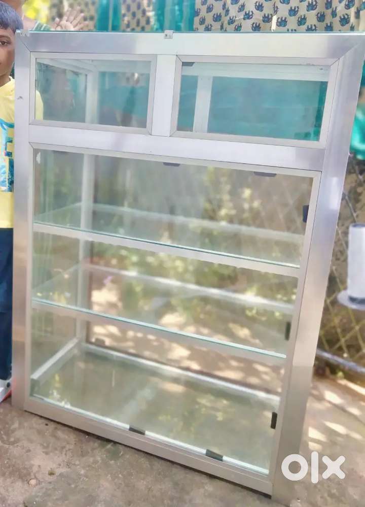 Glass shelf