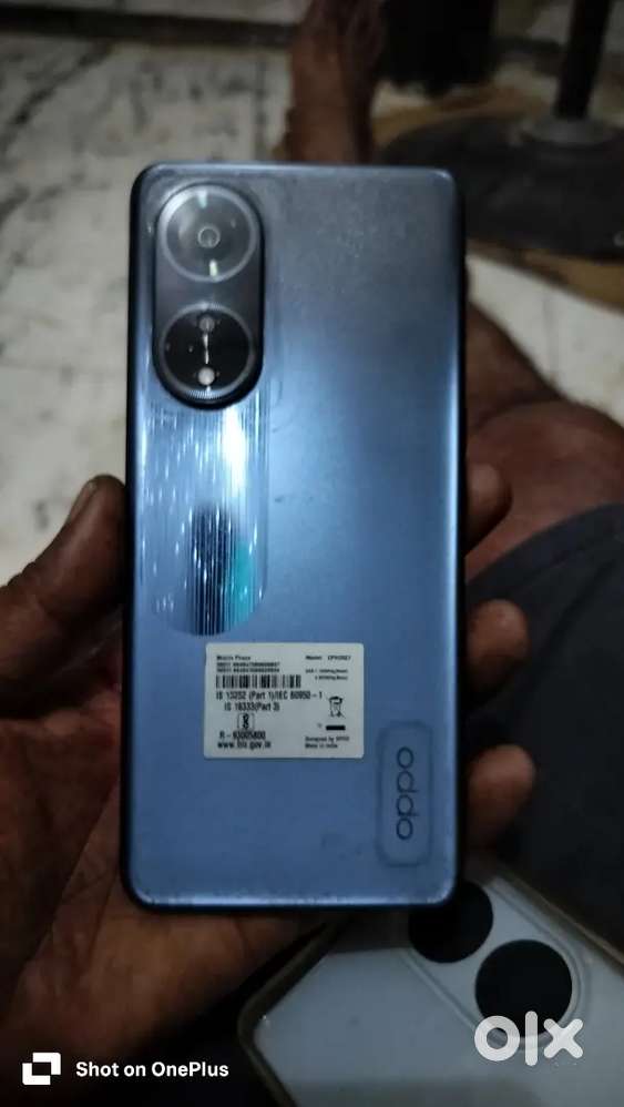 Oppo f23 with bill and new condeation mobilr urjently sell