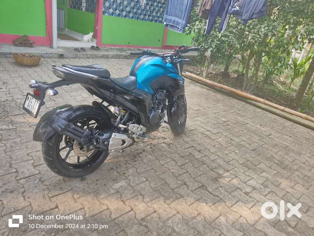 Yamaha FZ 250 CC. Very Good condition. but 2nd owner. Less Driven bike