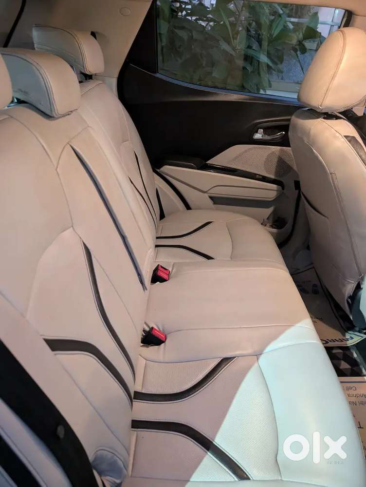 Mahindra XUV300 2019