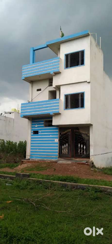 गोकुल नगर में सबसे सस्ता 4bhk मकान बेचना है