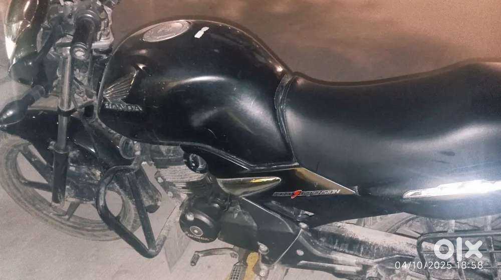 Self start new connection bike new tiyer. Only serious person