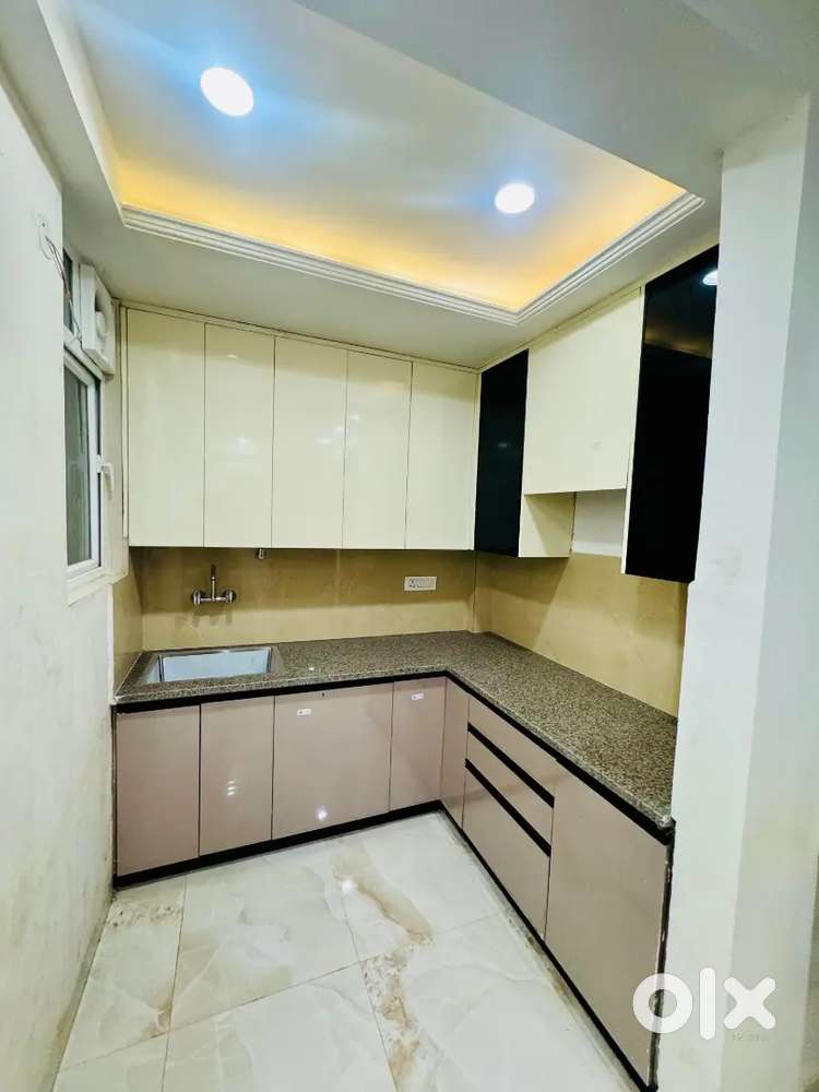 Specious 3bhk flat ready for sale at noida extension sec-1.