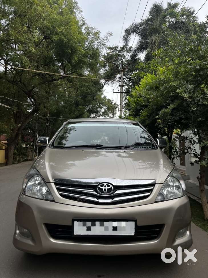 Toyota Innova 2.5 V 7 STR, 2009, Diesel
