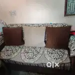 5 Seater sofa set with table