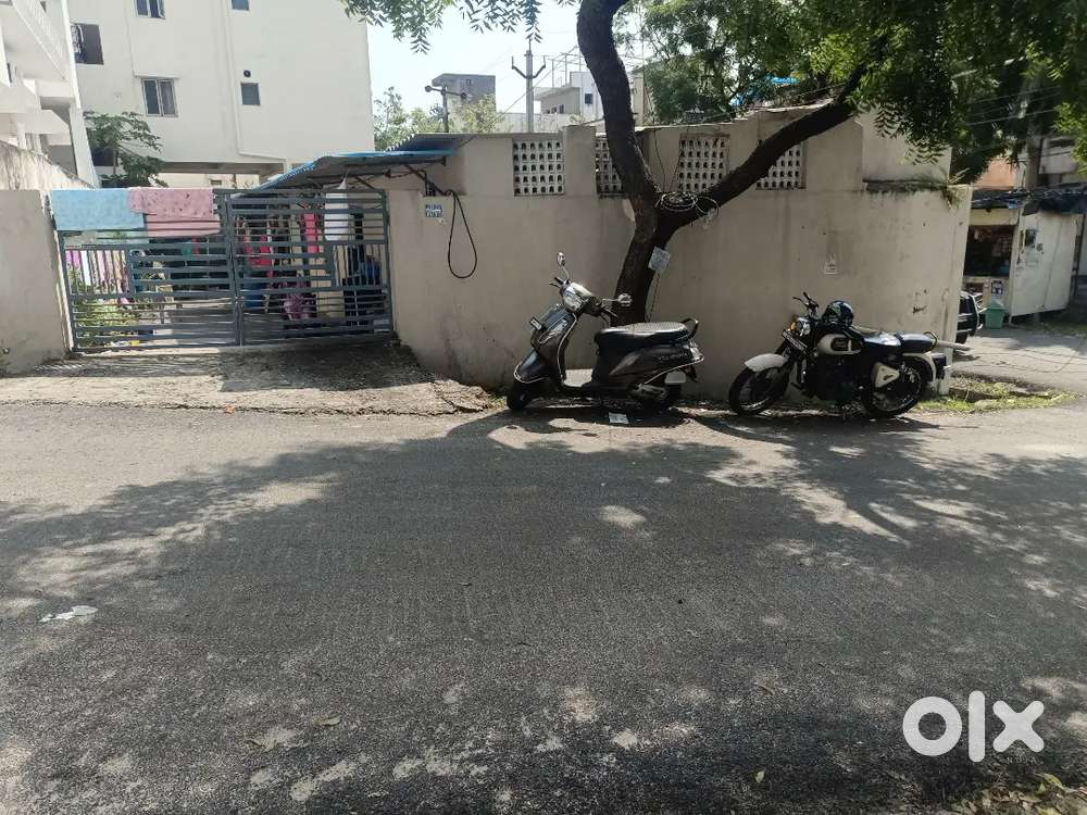Open Plot Sale సీతమ్మధార, 2Road Corner Bit