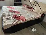 Double bed shisham ki lakadi ka