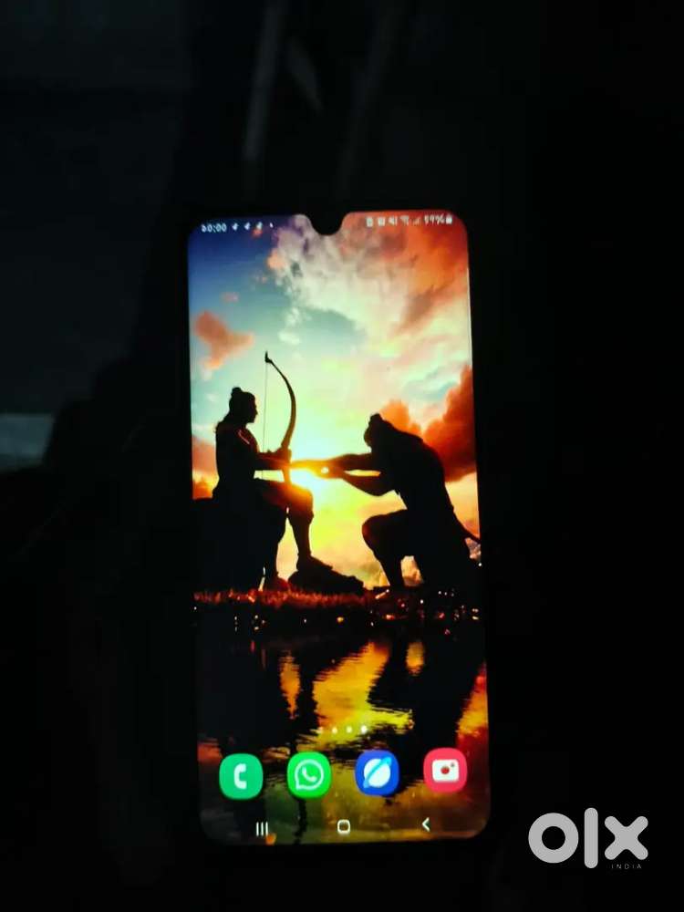 Bahut hi badiya phone Hai