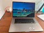 Macbook pro 16 inch , i7 , 16 Gb ram , 256 Gb ssd