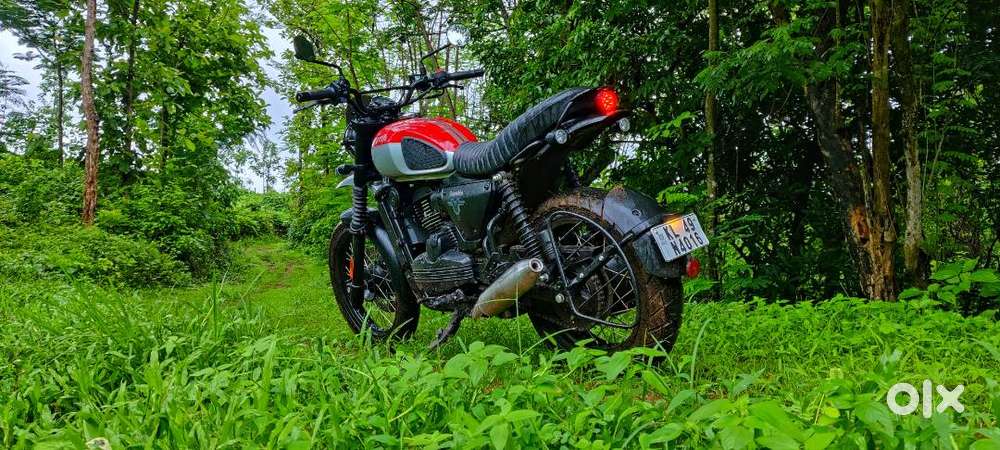 Red Grey colour, Only 6000km driven