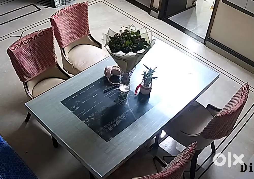 Dinning table